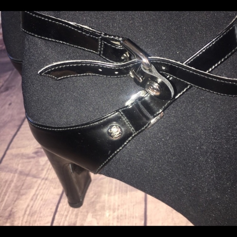 Stuart Weiztman Black High Heeled Booties - Picture 3 of 4